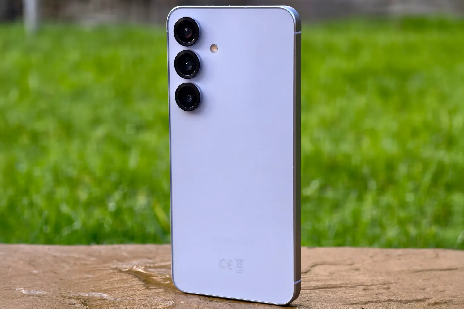 Jakarta  - Samsung di awal 2025 membuka babak baru industri ponsel kelas atas dengan merilis Samsung Galaxy S25 series yang menjanjikan performa Galaxy AI --artificial intelligence (AI) unggulan dari Samsung-- semakin cerdas dan dapat semakin memuaskan pengguna dengan rangkaian integrasi dalam satu gawai.
