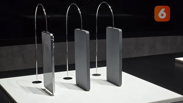 anhdepblog.com, Jakarta - Samsung rumornya bakal memperkenalkan HP Galaxy S25 Edge pada 13 Mei mendatang, dengan jadwal rilis awal di China dan Korea pada 23 Mei. Setelah itu, perusahaan akan dirilis ke AS dan pasa global pada 30 Mei mendatang.