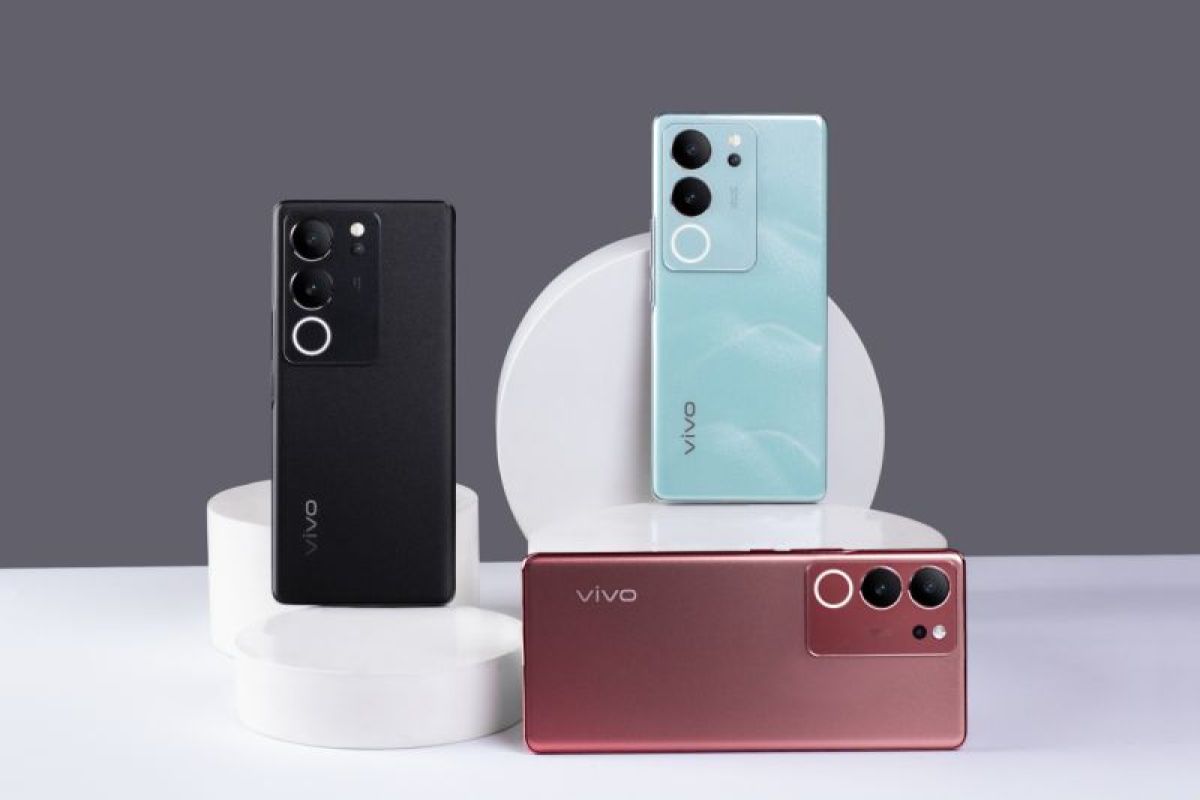 Pasar smartphone Indonesia kembali dimeriahkan dengan kehadiran perangkat terbaru dari Vivo, yaitu Vivo V29. Smartphone ini resmi dipasarkan di Indonesia dan langsung menarik perhatian konsumen dengan berbagai fitur unggulan yang dirancang untuk memenuhi kebutuhan pengguna modern.